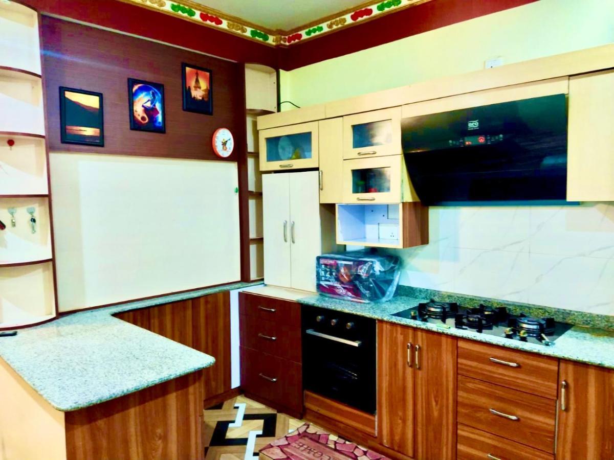 Apartment Sauraha Gaida House *