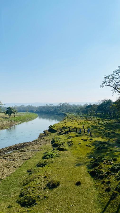 Sauraha Gaida House *