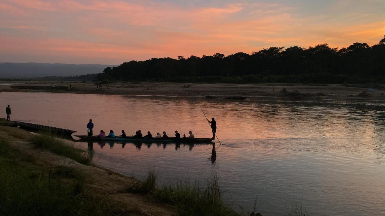 Sauraha Gaida House *